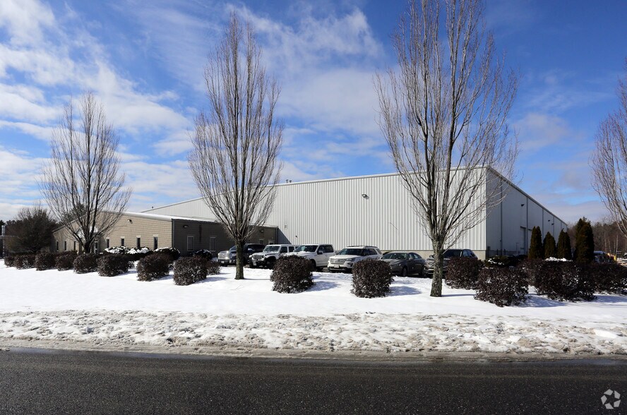 29 Gilmore Dr, Sutton, MA 01590 Industrial For Lease