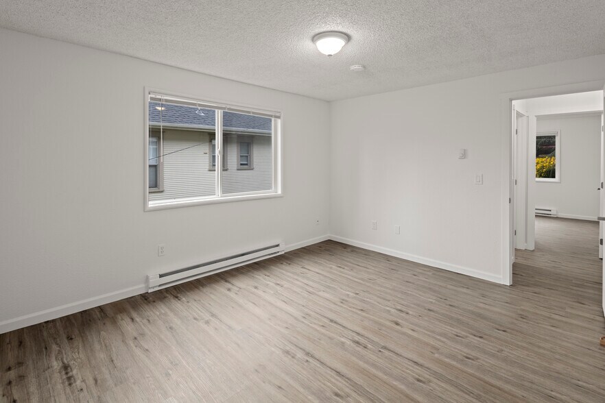 More Photos Of 324 S Lafayette Ave, Bremerton Apartments For Sale