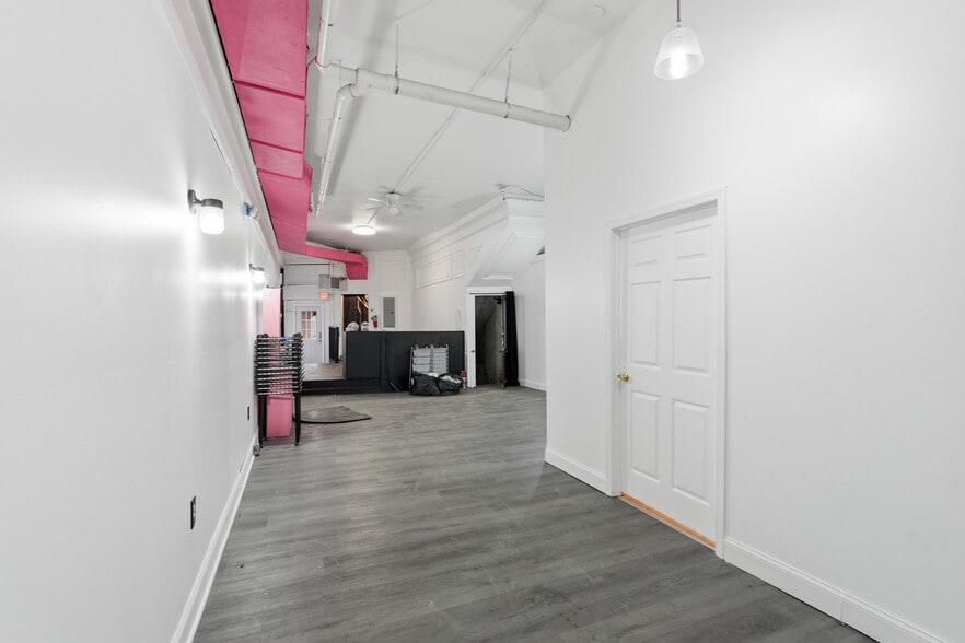 More Photos Of 522 Market st, Chester General Retail For Lease