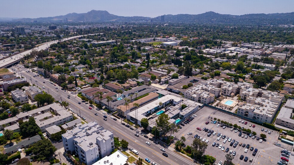 More Photos Of 11940 Burbank Blvd, Valley Village Apartments For Sale