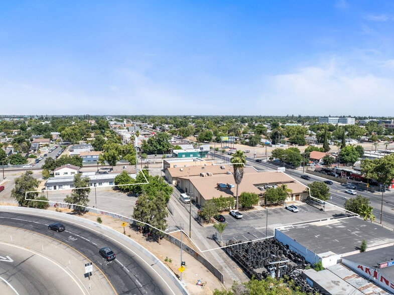 More Photos Of 1921 E Belmont Ave, Fresno Lodge Meeting Hall For Sale