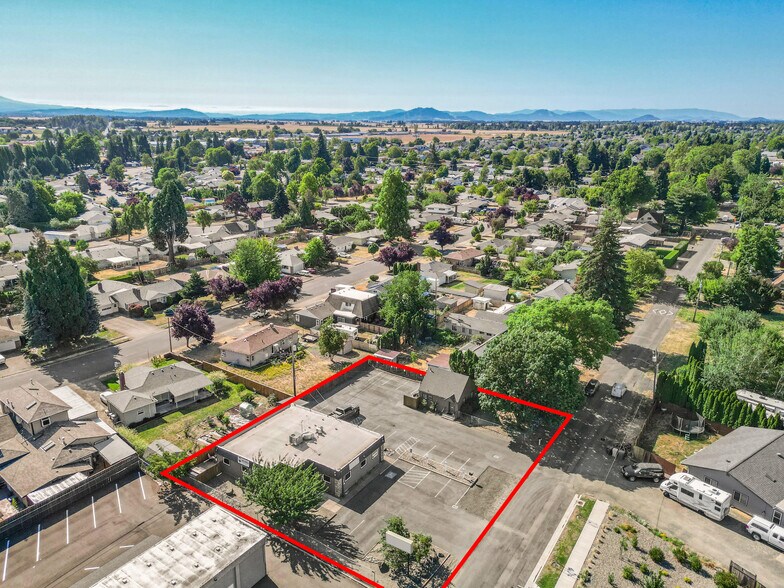 More Photos Of 1209-1215 Shortridge St SE, Albany Office Residential For Sale