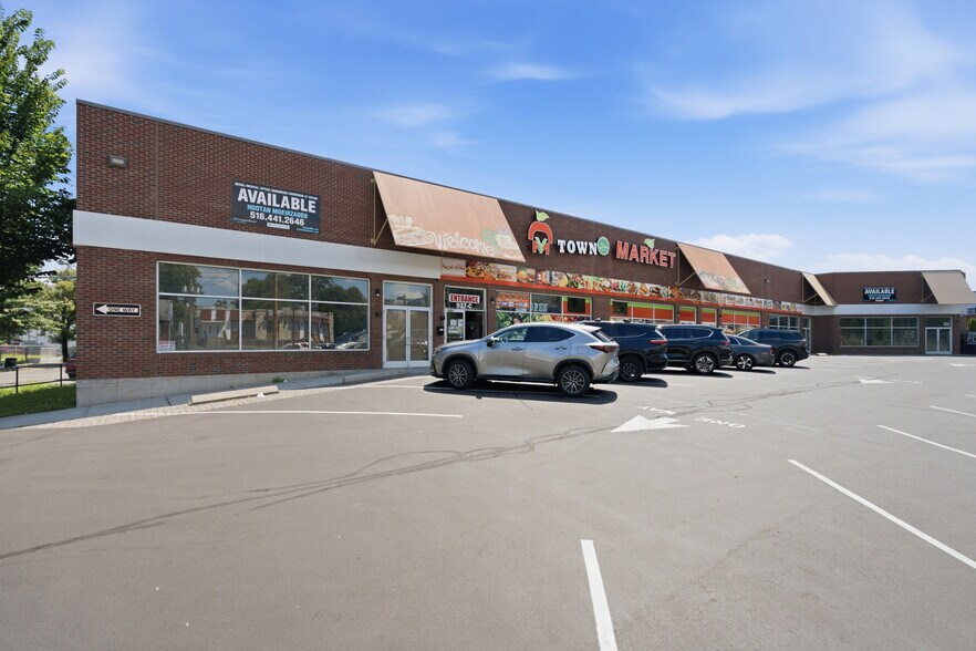 More Photos Of 937 State St, Bridgeport Storefront For Sale