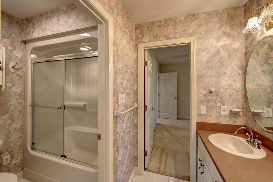 More Photos Of 113 Robert Bruce dr, Manteo Flex For Sale