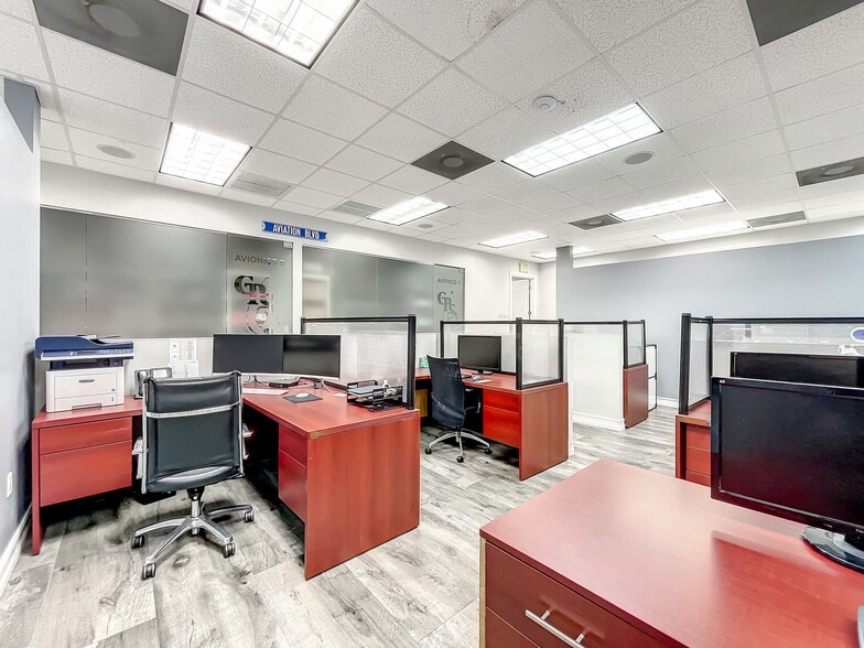 More Photos Of 2550 NW 4th Ct, Fort Lauderdale Warehouse For Sale