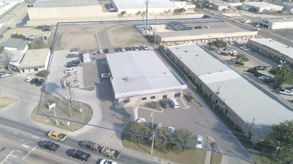 Primary Photo Of 5999 McPherson Rd, Laredo Auto Repair For Sale