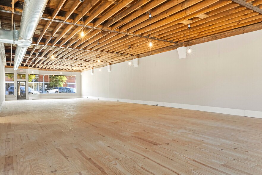 More Photos Of 145-147 N Steele St, Sanford Storefront For Lease