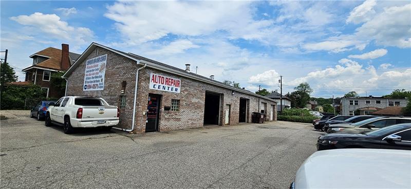 More Photos Of 340 Industrial Blvd, New Kensington Warehouse For Sale