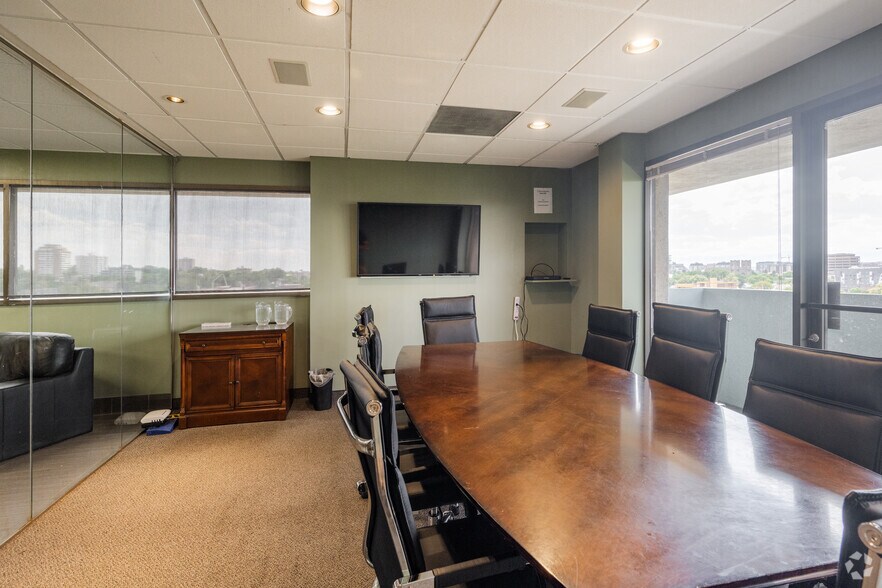 More Photos Of 1600 Downing St, Denver Office For Lease