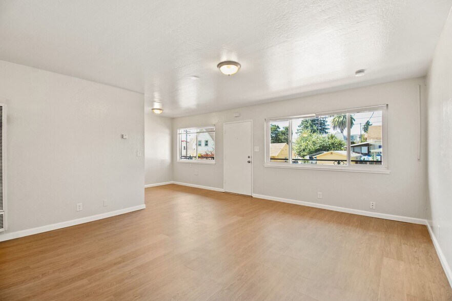 More Photos Of 2244 12th Ave, Oakland Apartments For Sale