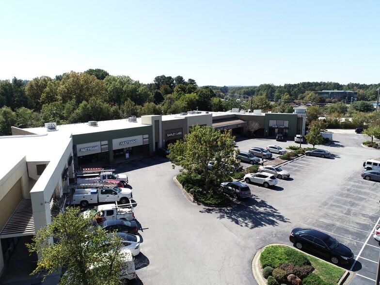 More Photos Of 4011-4015 University Dr, Durham Storefront Retail Office For Lease