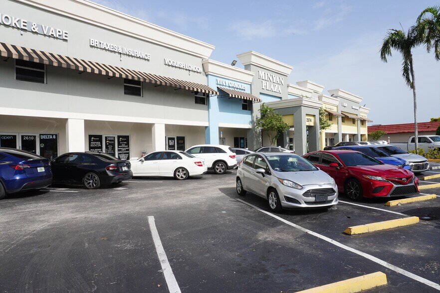 More Photos Of 2520-2650 N University Dr, Sunrise Unknown For Lease