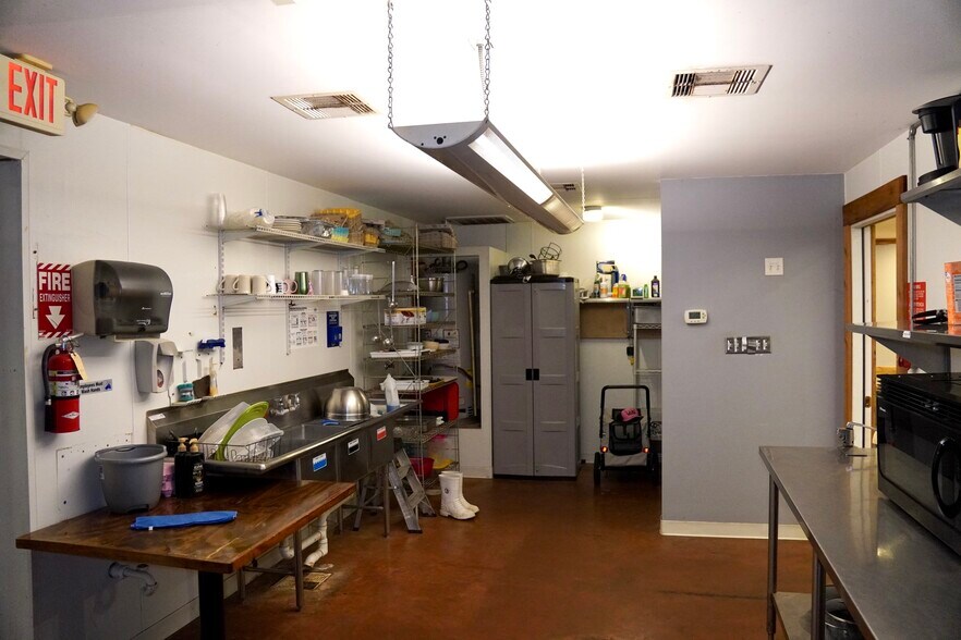 More Photos Of 24313 County Rd 46, Angleton Trailer Camper Park For Sale