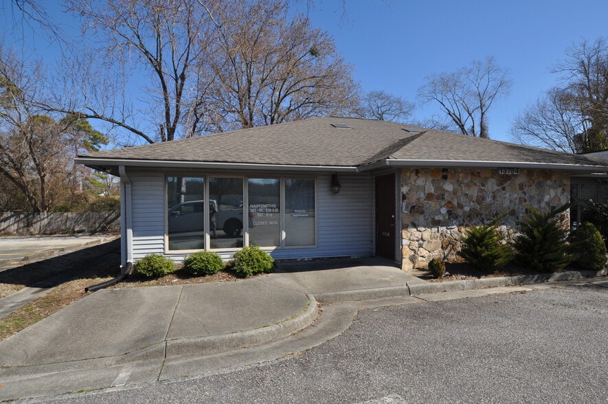 More Photos Of 13784 Warwick Blvd, Newport News Storefront Retail Office For Sale