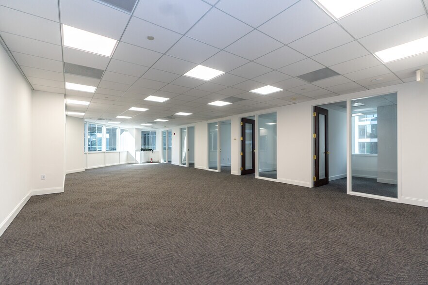 More Photos Of 1200 Brickell Ave, Miami Office For Lease