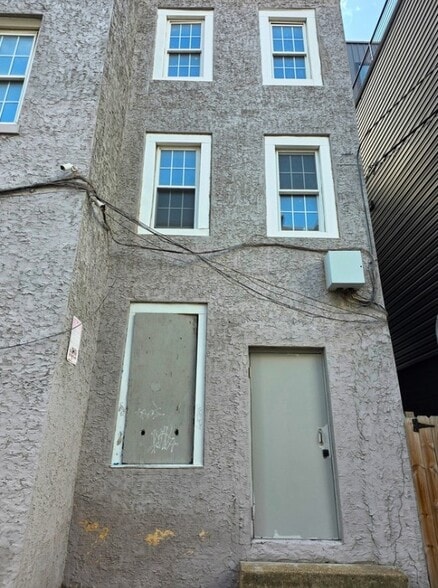 More Photos Of 701-703 W Girard Ave, Philadelphia Apartments For Sale