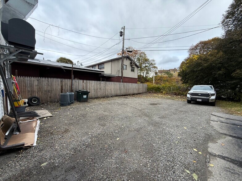 More Photos Of 399 Shrewsbury St, Worcester Storefront Retail Residential For Sale