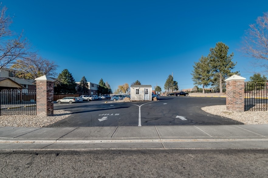 More Photos Of 2025 Jerry Murphy Rd, Pueblo Apartments For Sale