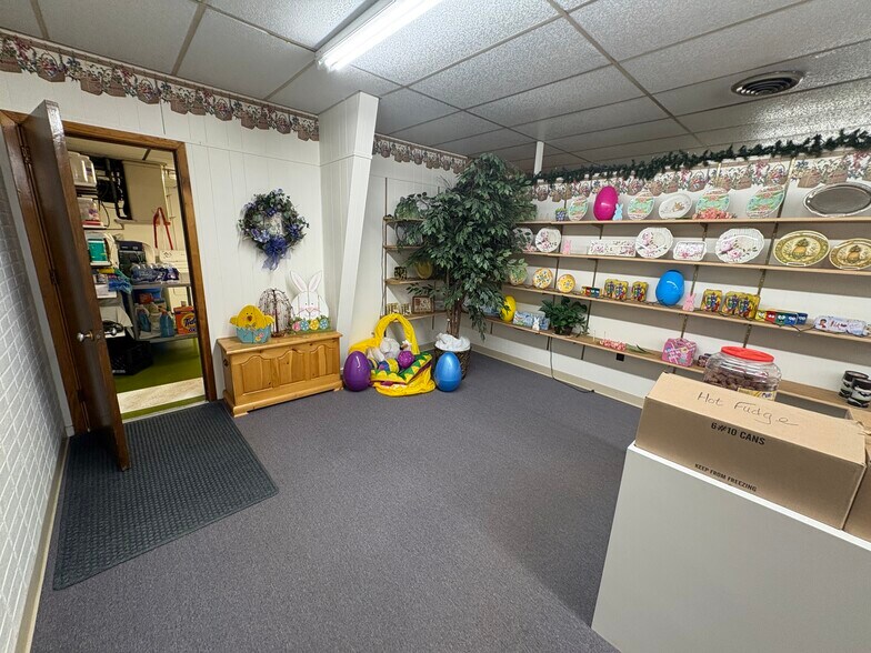 More Photos Of 1391 State Route 66, New Bethlehem Freestanding For Sale