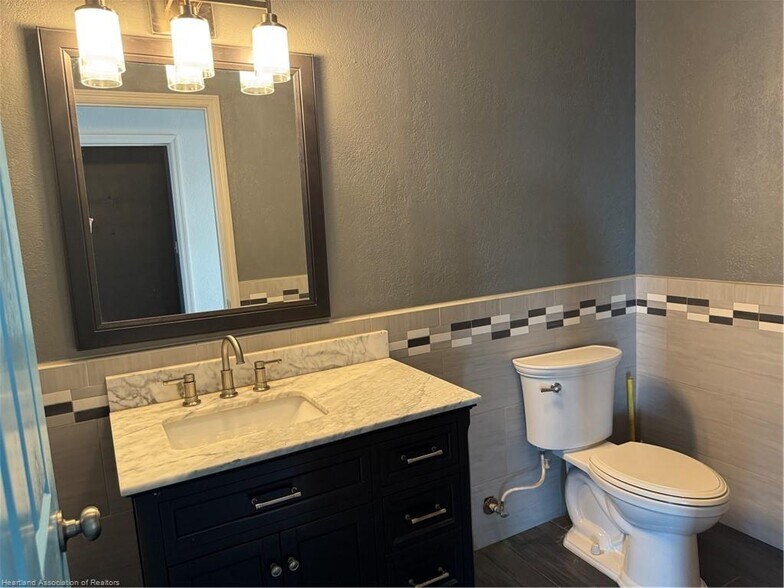 More Photos Of 1174 US 27 N, Lake Placid Freestanding For Sale