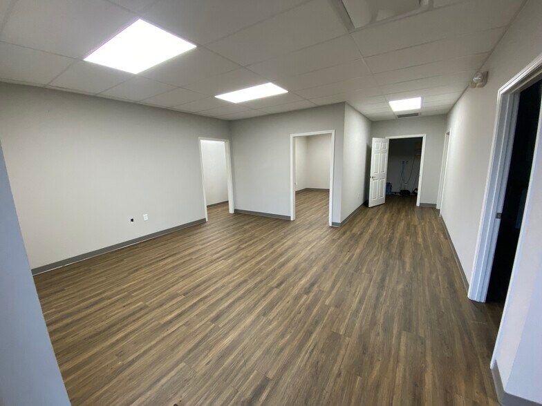 More Photos Of 1488 Industrial Dr, Bolton Warehouse For Sale