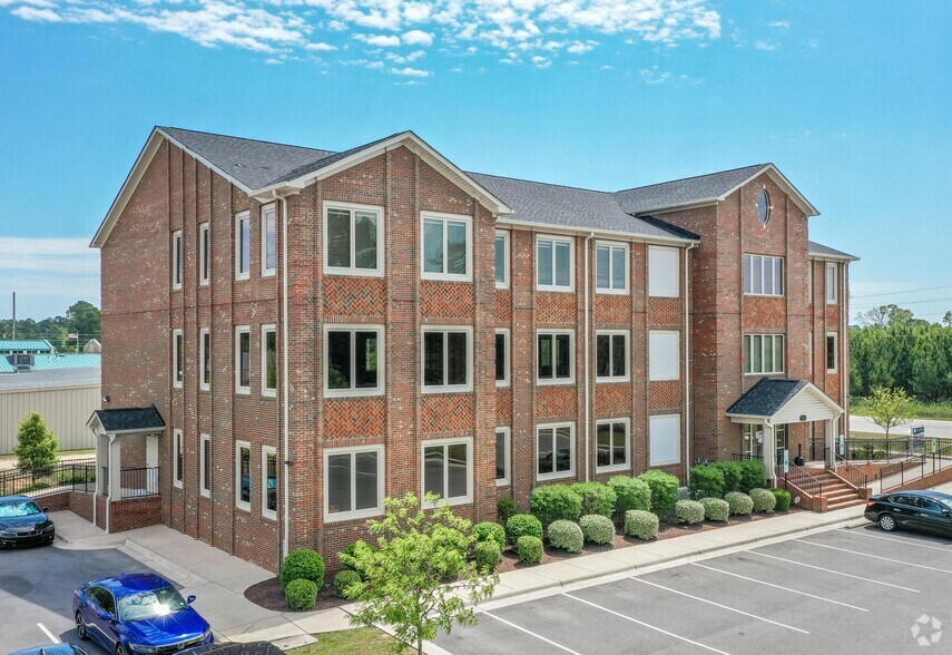 More Photos Of 7724 Raeford Rd, Fayetteville Medical For Sale