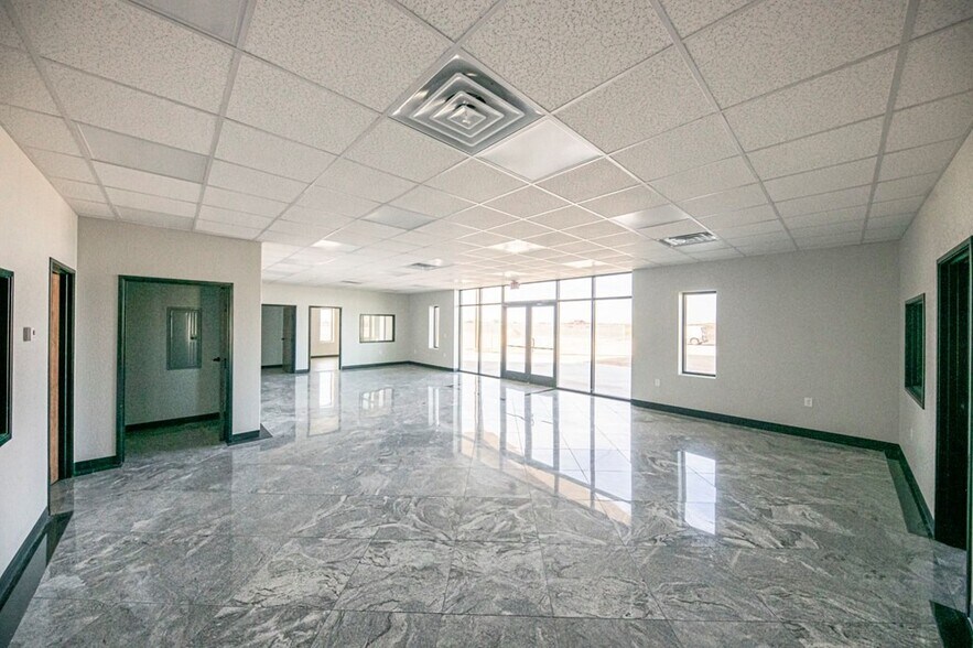 More Photos Of 14661 W I-20, Odessa Warehouse For Lease