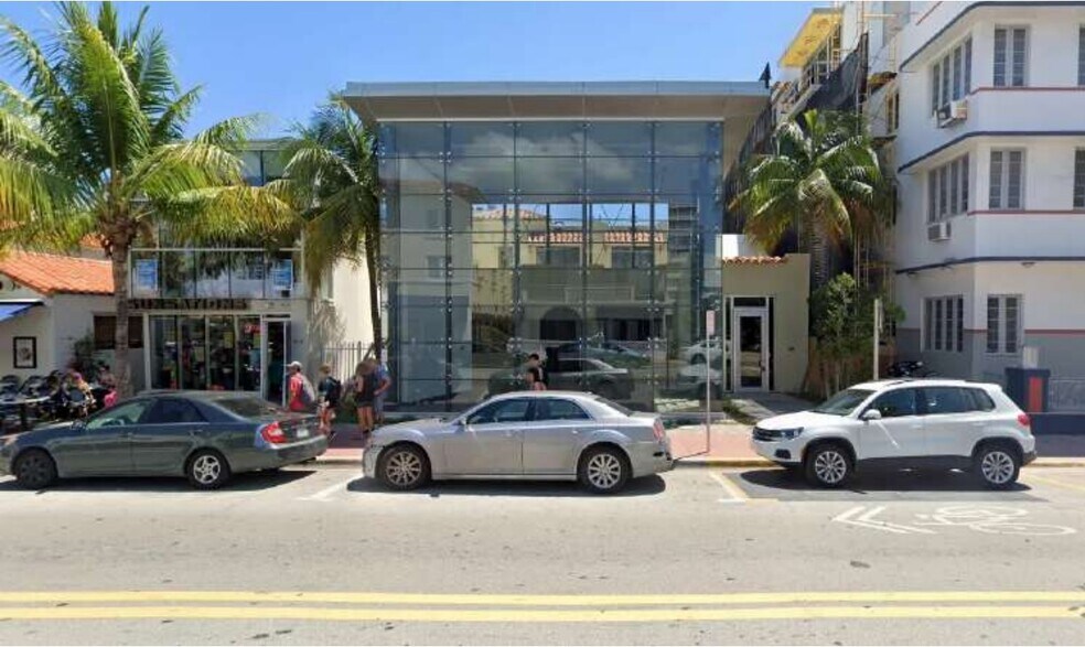 More Photos Of 909 Collins Ave, Miami Beach Restaurant For Sale
