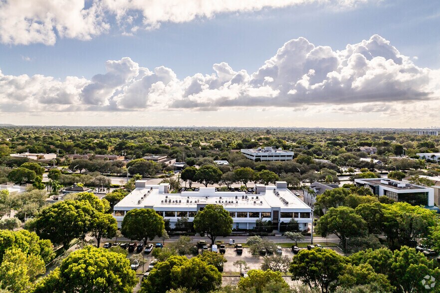 More Photos Of 1750 N University Dr, Coral Springs Office For Lease