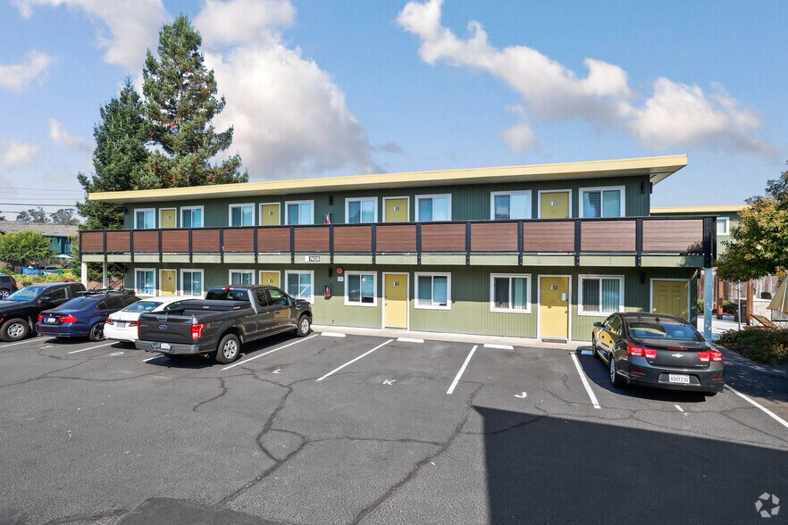 More Photos Of 7400 Bridgit Dr, Rohnert Park Apartments For Sale