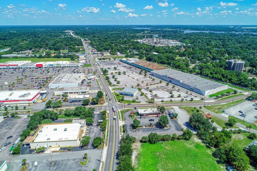 Primary Photo Of 5201 Norwood Ave, Jacksonville Freestanding For Sale
