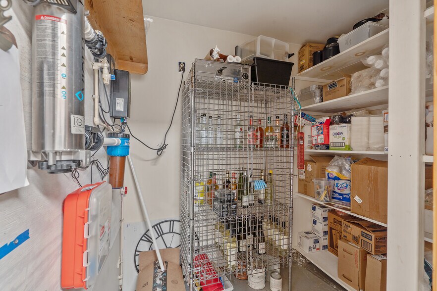 More Photos Of 2107 N Osceola Rd, Camden Service Station For Sale