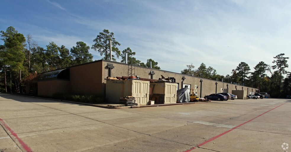 More Photos Of 9391 Grogans Mill Rd, The Woodlands Flex For Lease