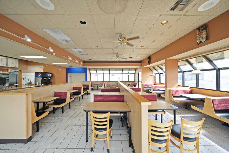 More Photos Of 318 S Wapato Ave, Wapato General Retail For Sale