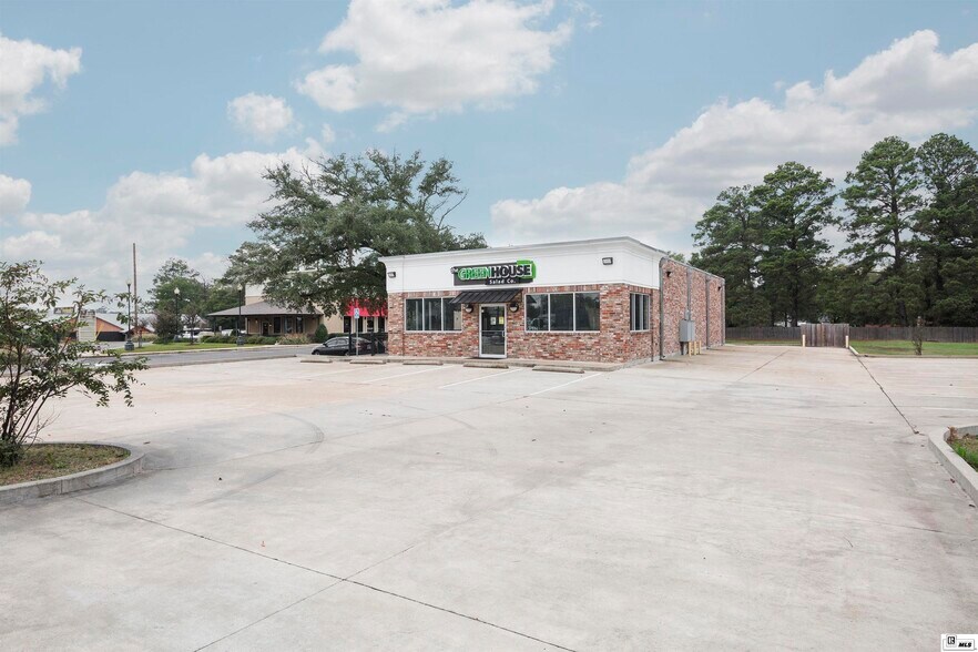 More Photos Of 1412 Ridge Ave, West Monroe Restaurant For Sale
