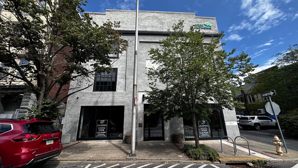 More Photos Of 225 Ferry St, Easton Office Residential For Lease