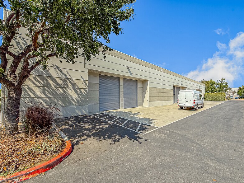 More Photos Of 2362 E Sturgis Rd, Oxnard Warehouse For Sale