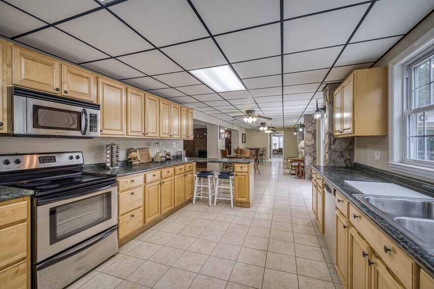 More Photos Of 200 Little Acres Dr, Marion Specialty For Sale