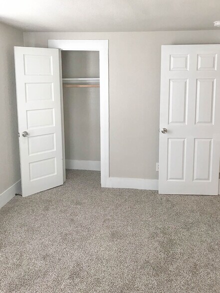 More Photos Of 214 W Republic St, Baytown Apartments For Sale