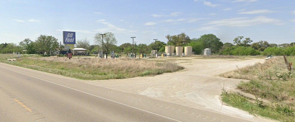 More Photos Of 1552 TX-72, Cuero Land For Sale