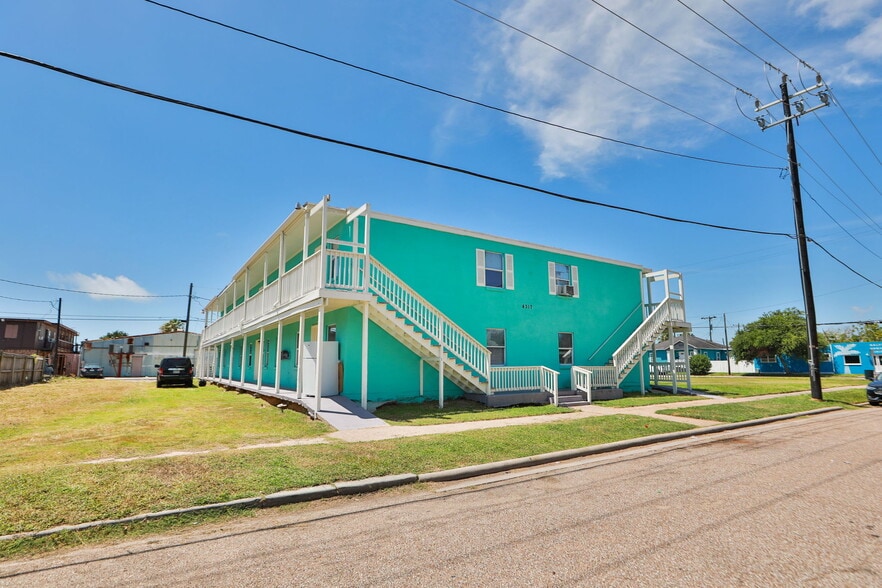 More Photos Of 4217 Sealy St, Galveston Apartments For Sale