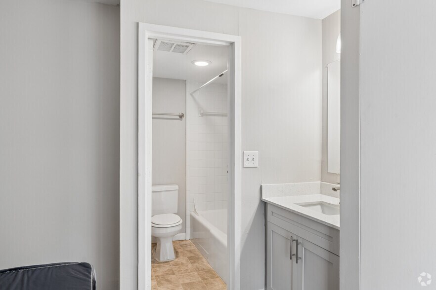 More Photos Of 600 Martin Luther King Jr Blvd, Chapel Hill Apartments For Sale
