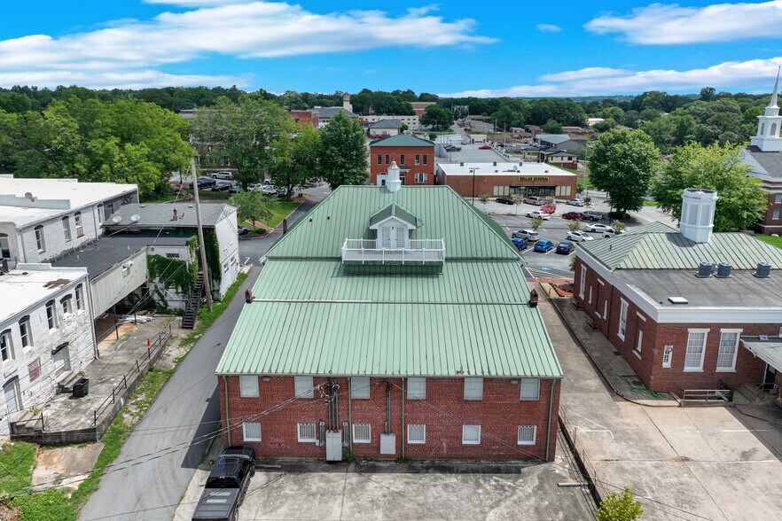 More Photos Of 55 Scott St, Buford Office For Sale