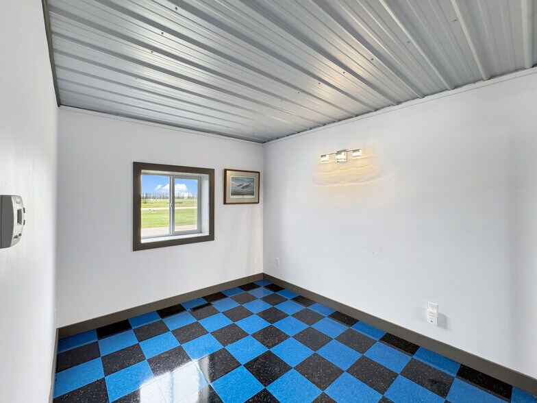 More Photos Of #30 1422 Township 320 Mountain View County rd, Didsbury Specialty For Sale