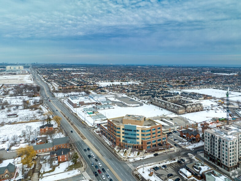 More Photos Of 2525 Old Bronte Rd, Oakville Medical For Lease