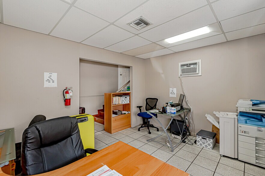 More Photos Of 5220 NW 72nd Ave, Miami Warehouse For Lease