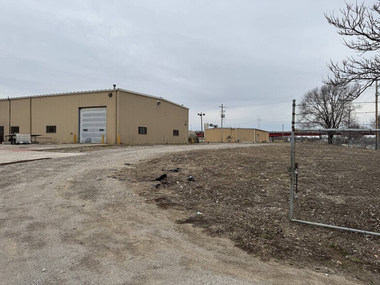 More Photos Of 225 NW Curtis St, Topeka Land For Sale