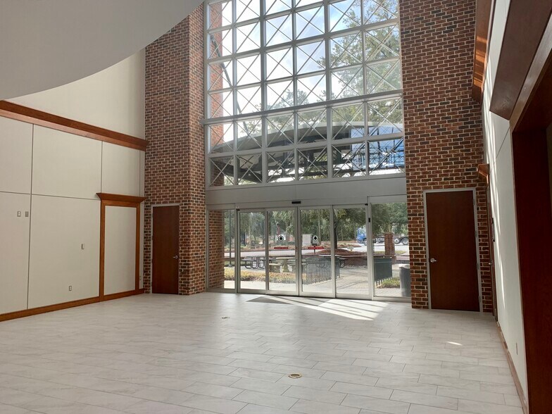 More Photos Of 900 Island Park Dr, Charleston Office For Lease