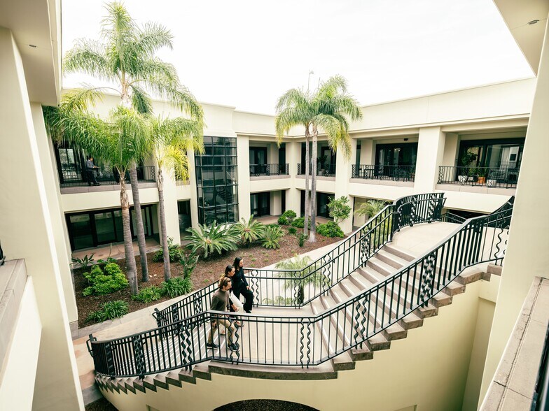 More Photos Of 17190 Bernardo Center Dr, San Diego Coworking Space