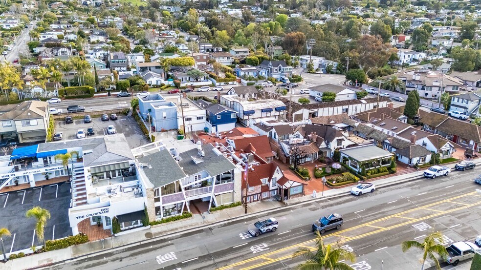 More Photos Of 1400 Glenneyre St, Laguna Beach Storefront Retail Office For Sale